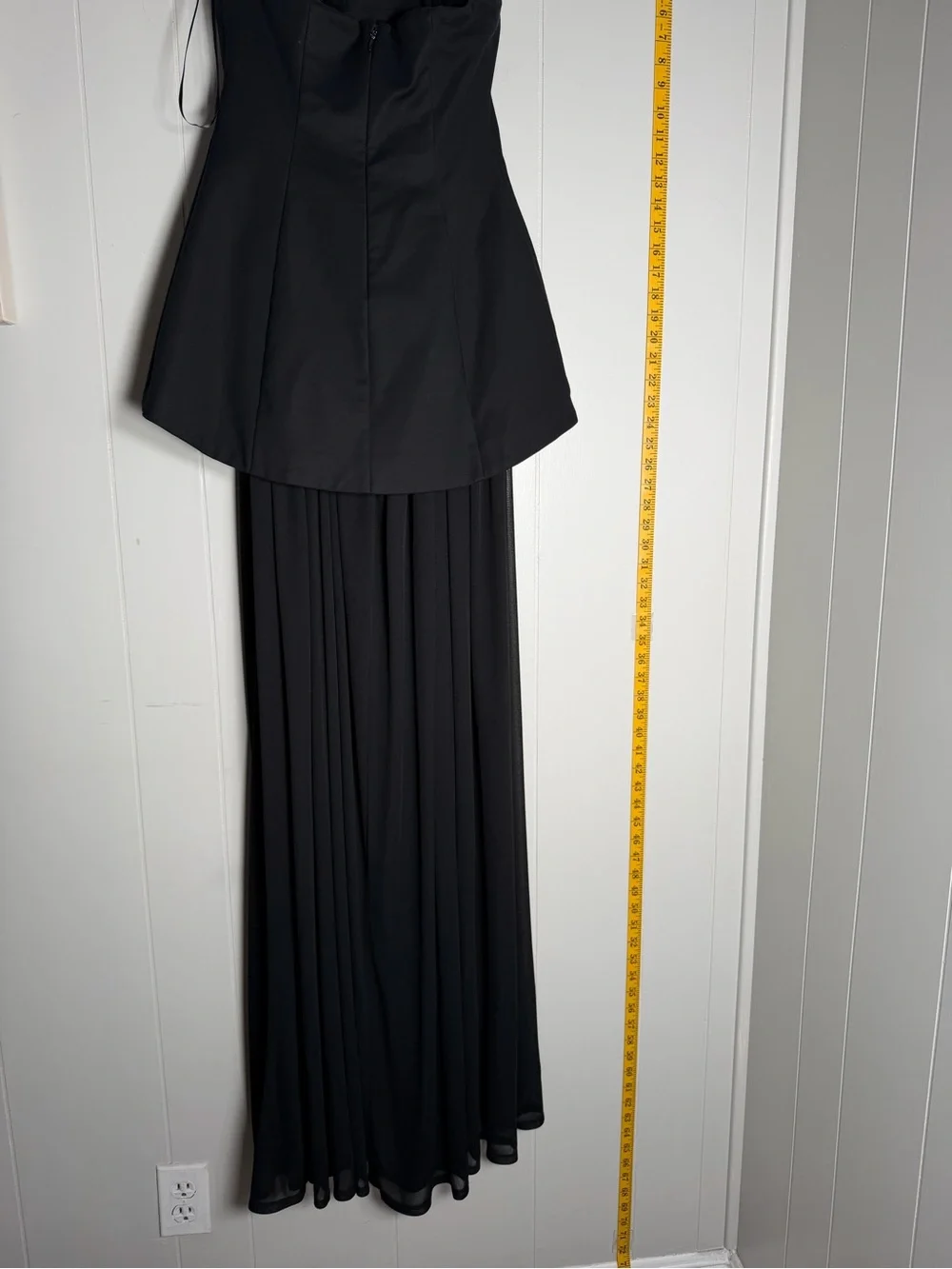 Michael Costello  Ruiz Maxi Dress in Black - Picture 5 of 11
